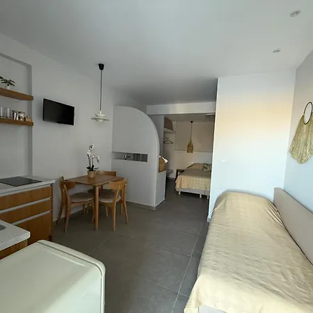 Panorama * アナフィ